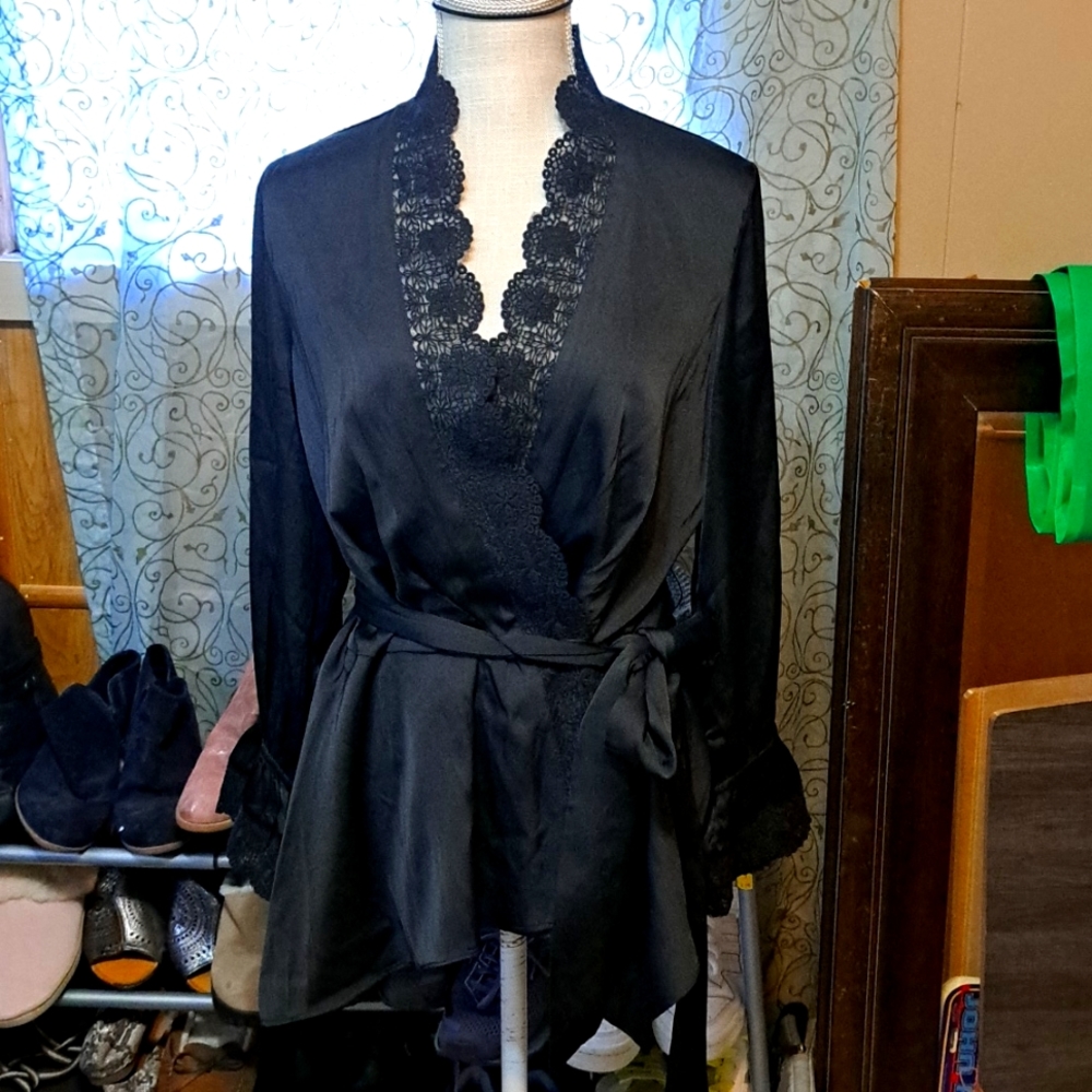 Tahari Black Lace Trim Wrap Top Size xl dressy top blouse shirt